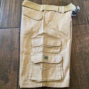 Lee Tan Cargo 💯 Cotton Shorts with Durable Cotton Blend New No Tag Men’s Sz W 29